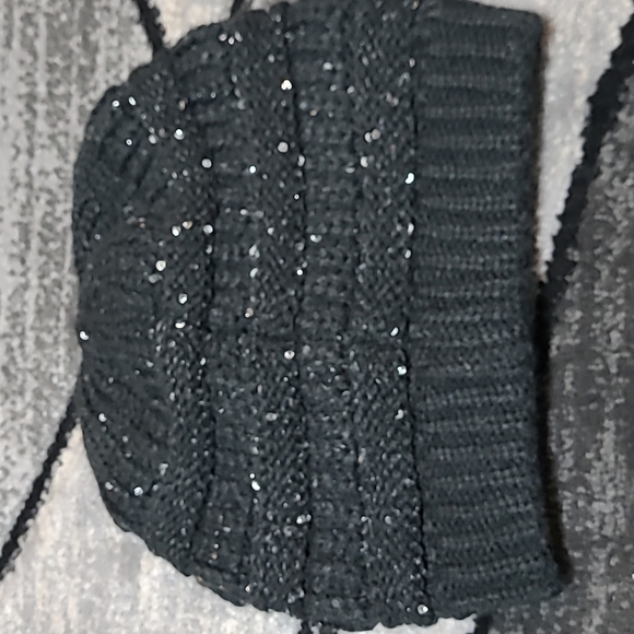 C.C EXCLUSIVE SEQUINS MESSY-BUN PONYTAIL KNIT BEANIE STOCKING HAT - Picture 5 of 8